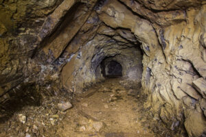 Platinmine-Tunnel. Bildquelle: Mishainik - stock.adobe.com